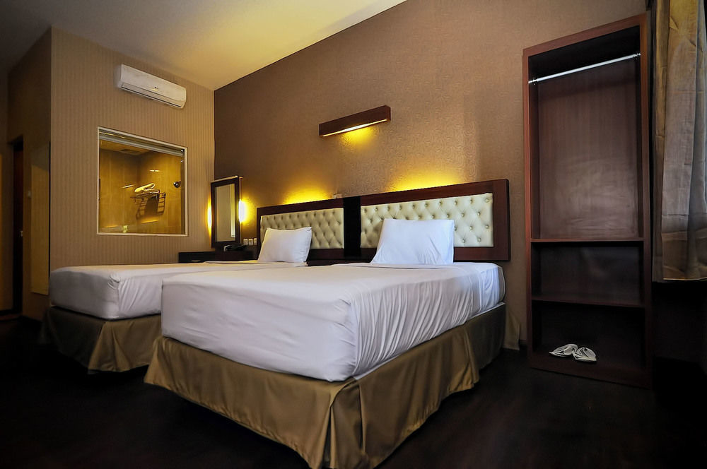 Spencer Green Hotel Бату Экстерьер фото