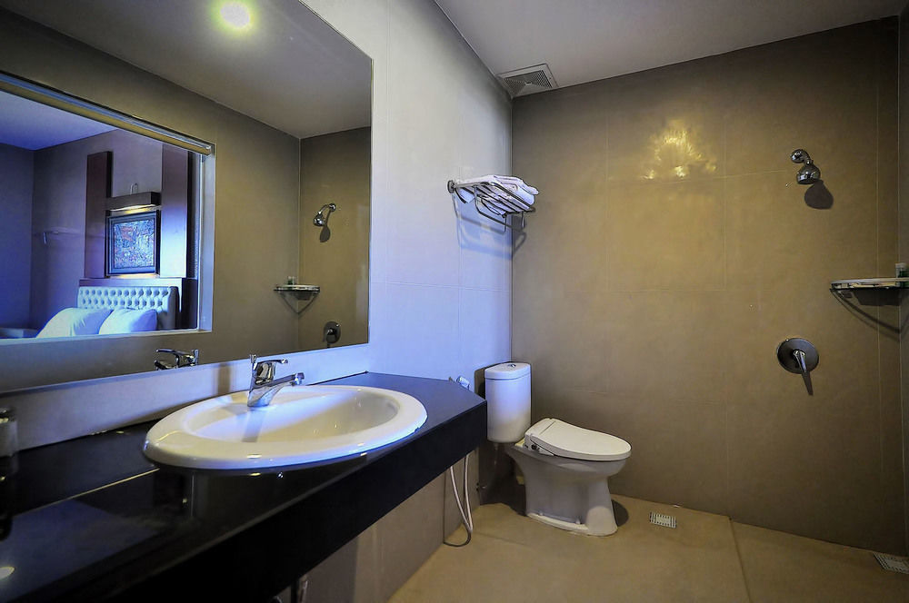 Spencer Green Hotel Бату Экстерьер фото